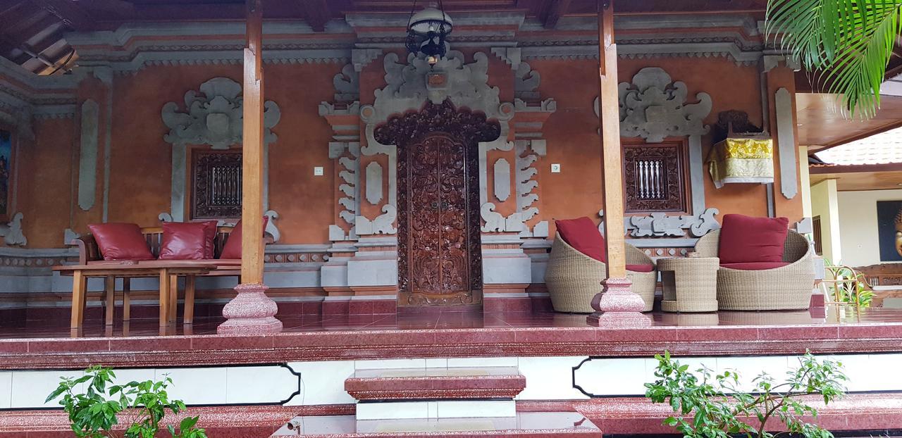 Kusnadi Hotel Legian Exterior foto