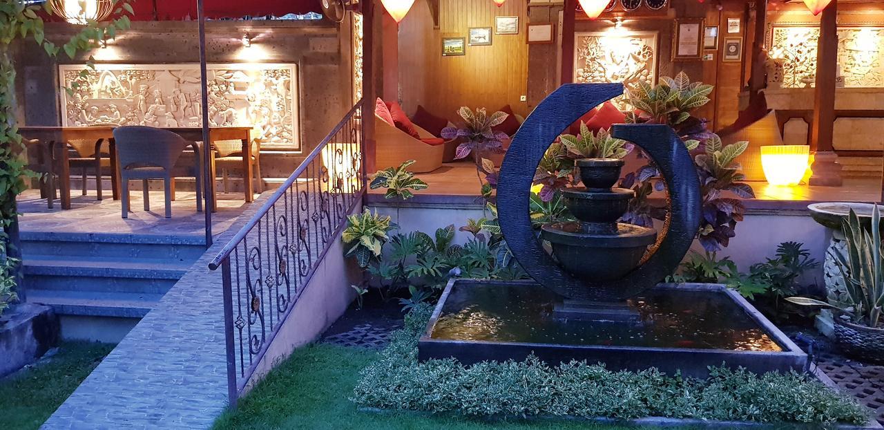 Kusnadi Hotel Legian Exterior foto